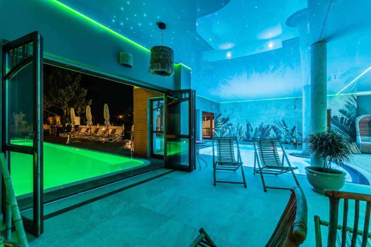 Hotel Kahlberg Крыница-Морска Экстерьер фото