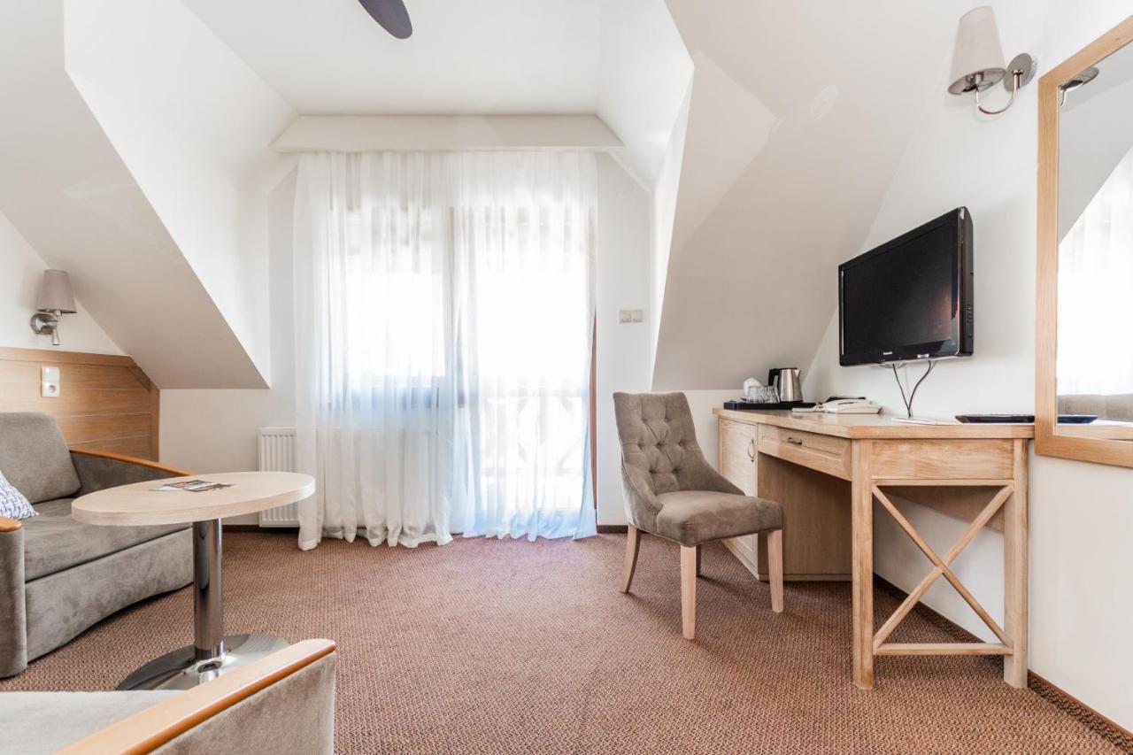 Hotel Kahlberg Крыница-Морска Экстерьер фото