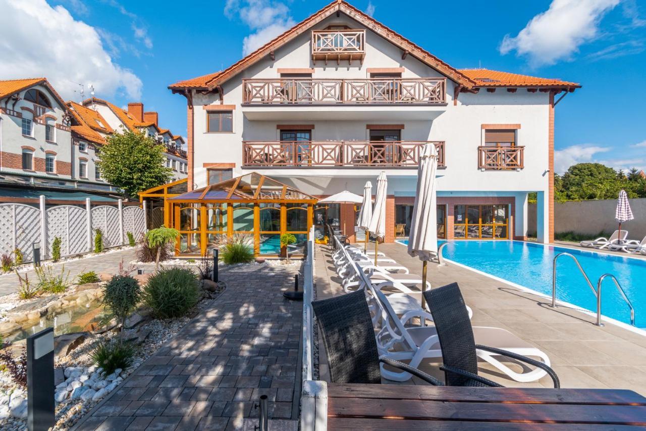 Hotel Kahlberg Крыница-Морска Экстерьер фото