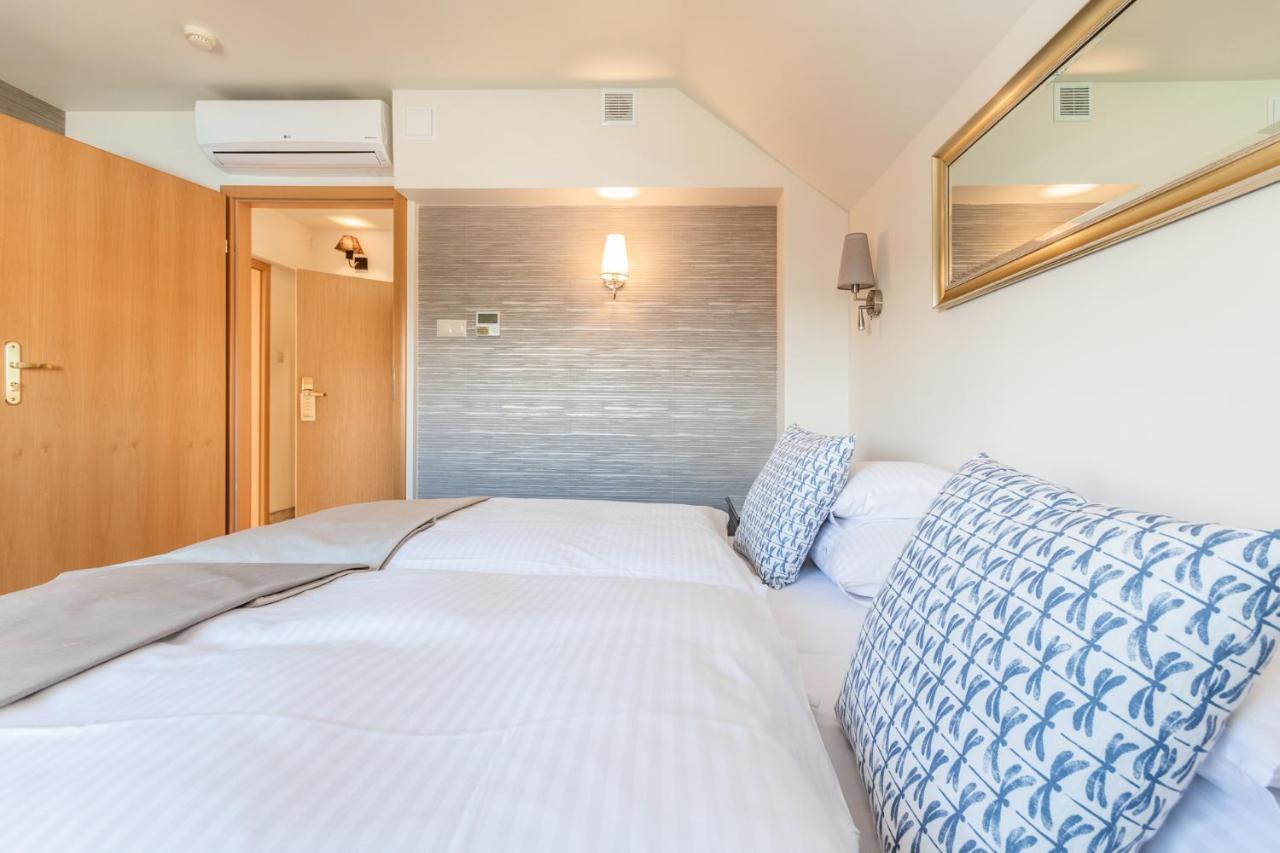 Hotel Kahlberg Крыница-Морска Экстерьер фото